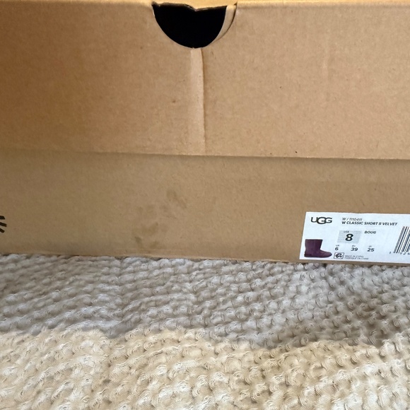 Rare Pink Velvet Uggs Women’s Sz 8 - Picture 6 of 6